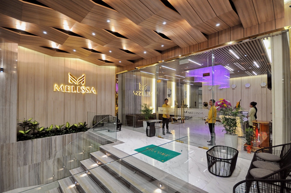 Melissa Hotel 7/39