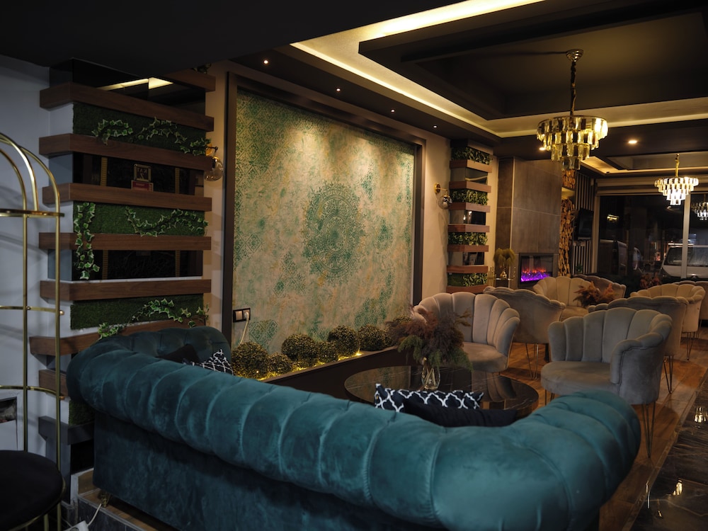Grand Zara Hotel 2/49