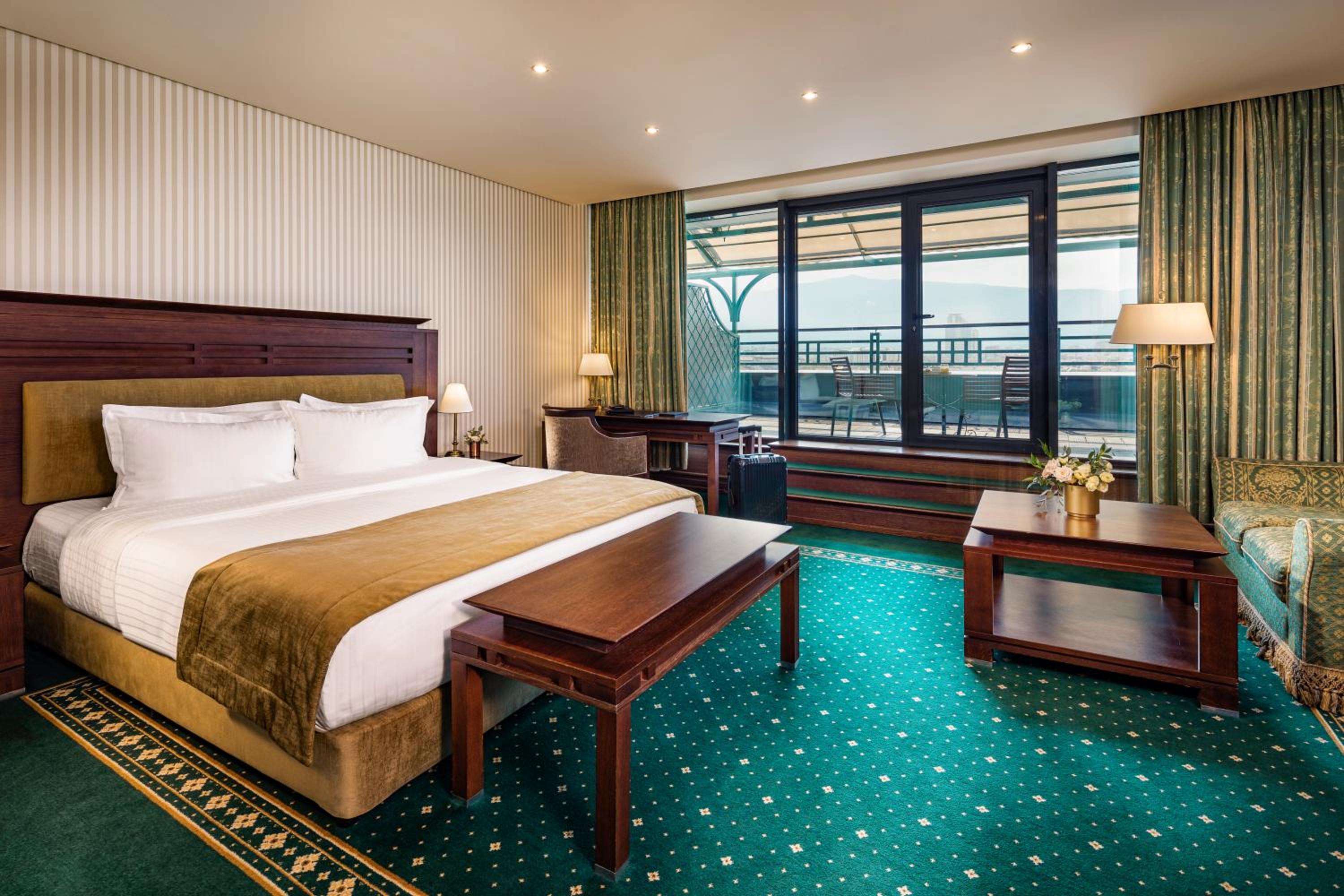 Panorama, King Bed, Terrace, Top Floor