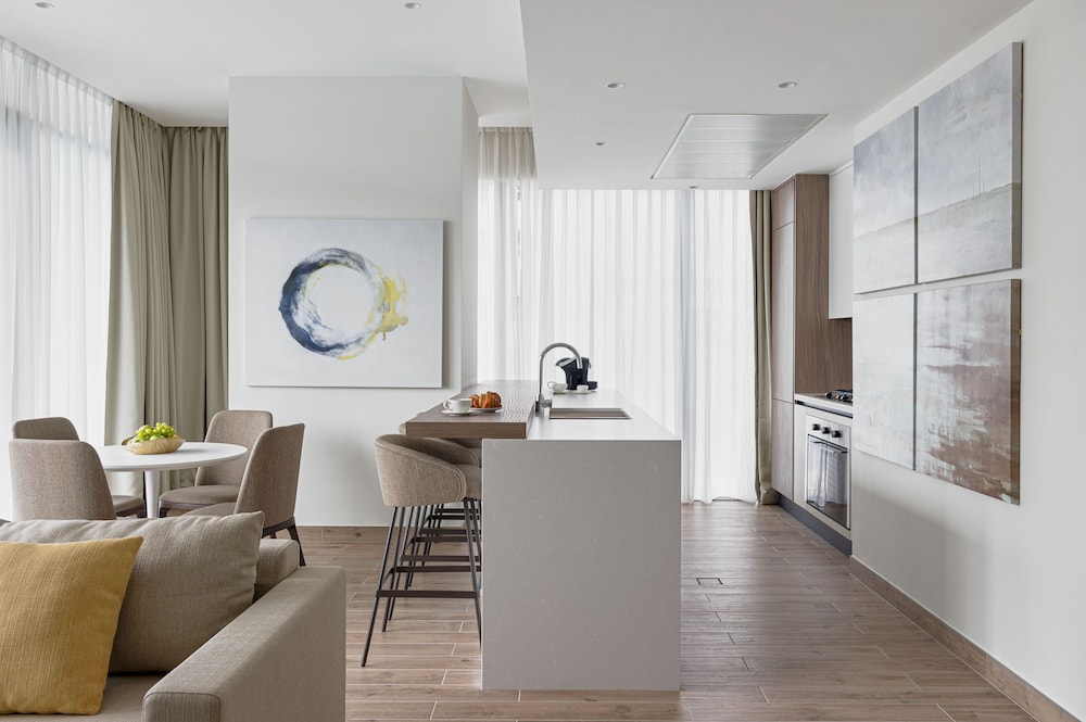 Jumeirah Living Marina Gate 32/41