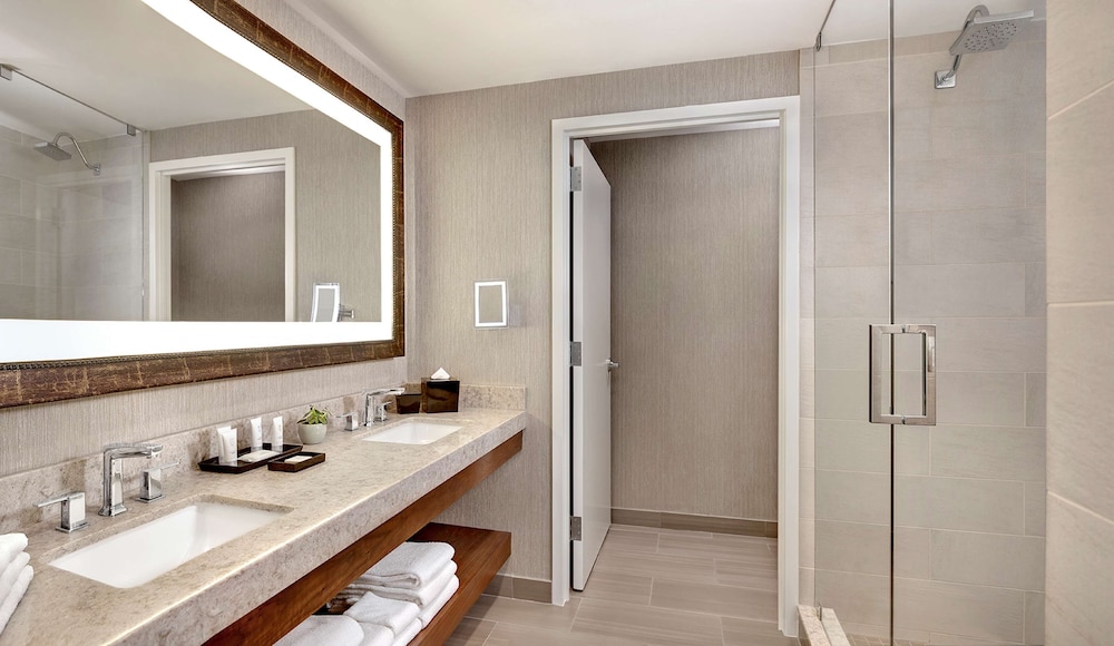 The Woodlands Resort, Curio Collection by Hilton 6/38