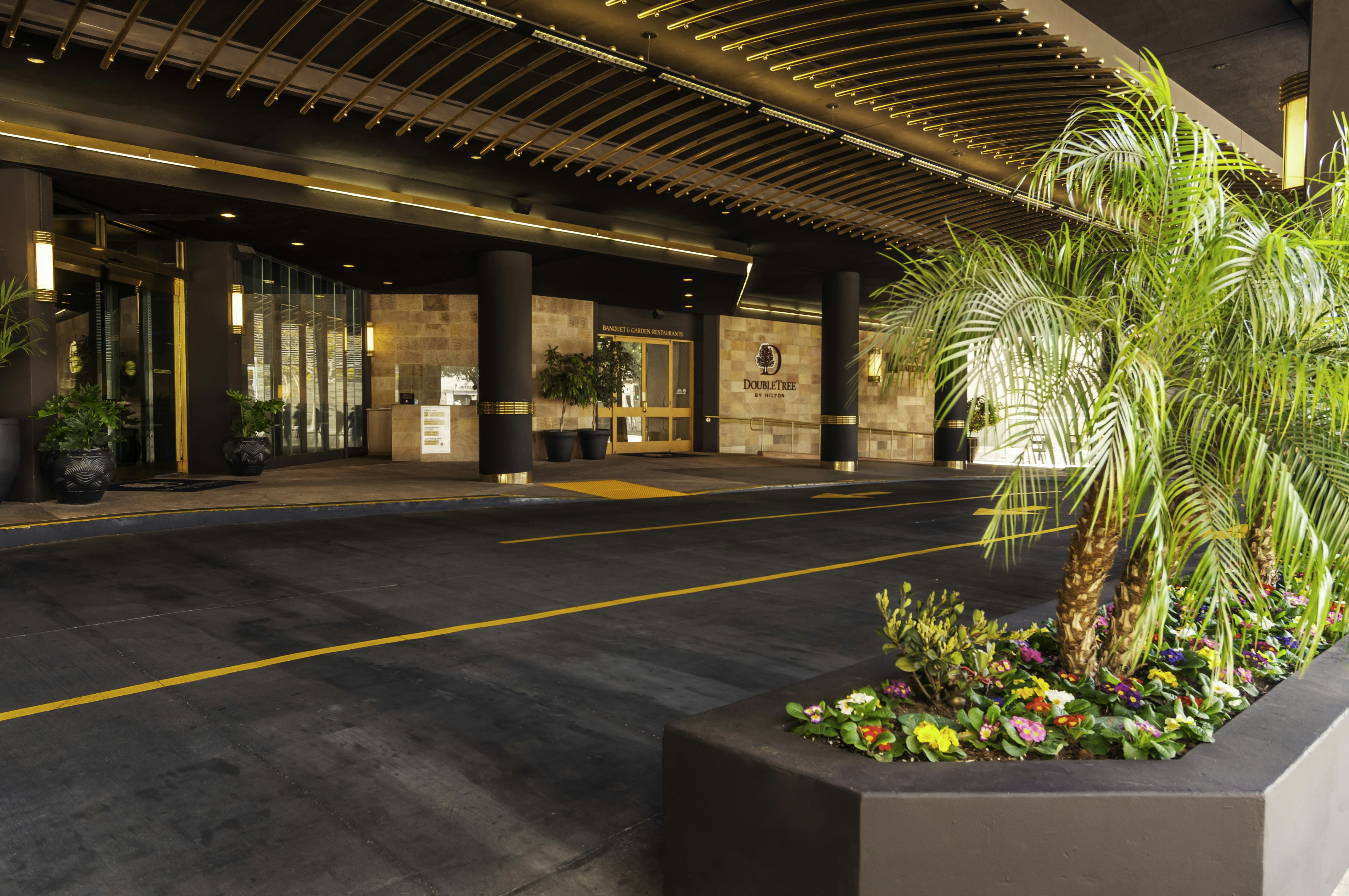 DoubleTree by Hilton Hotel Los Angeles Downtown 68/79