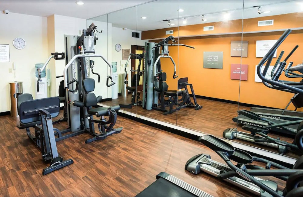 Holiday Inn Express Rochester South Mayo Area 24/43