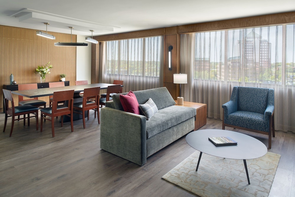 Marriott Kansas City Overland Park 23/50