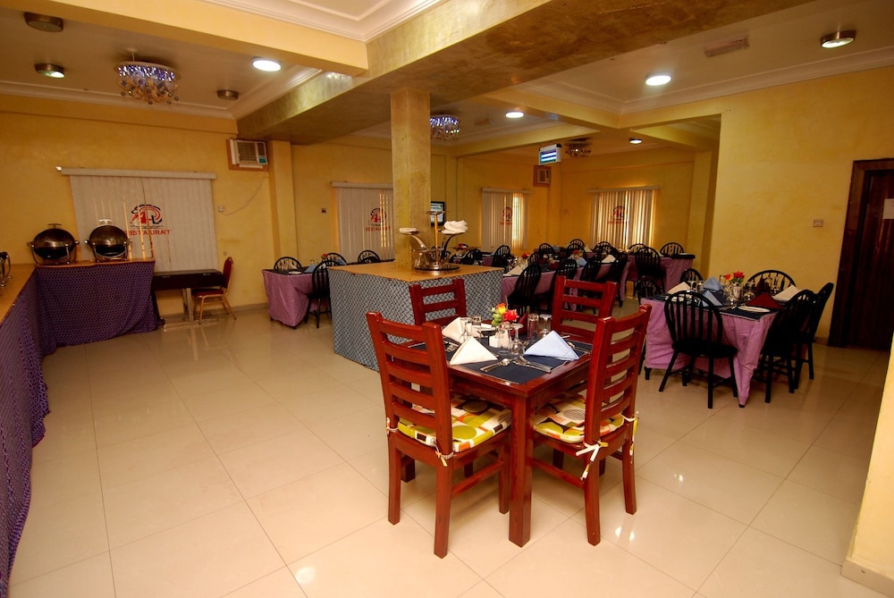 Ayalla Hotels Ltd 33/50