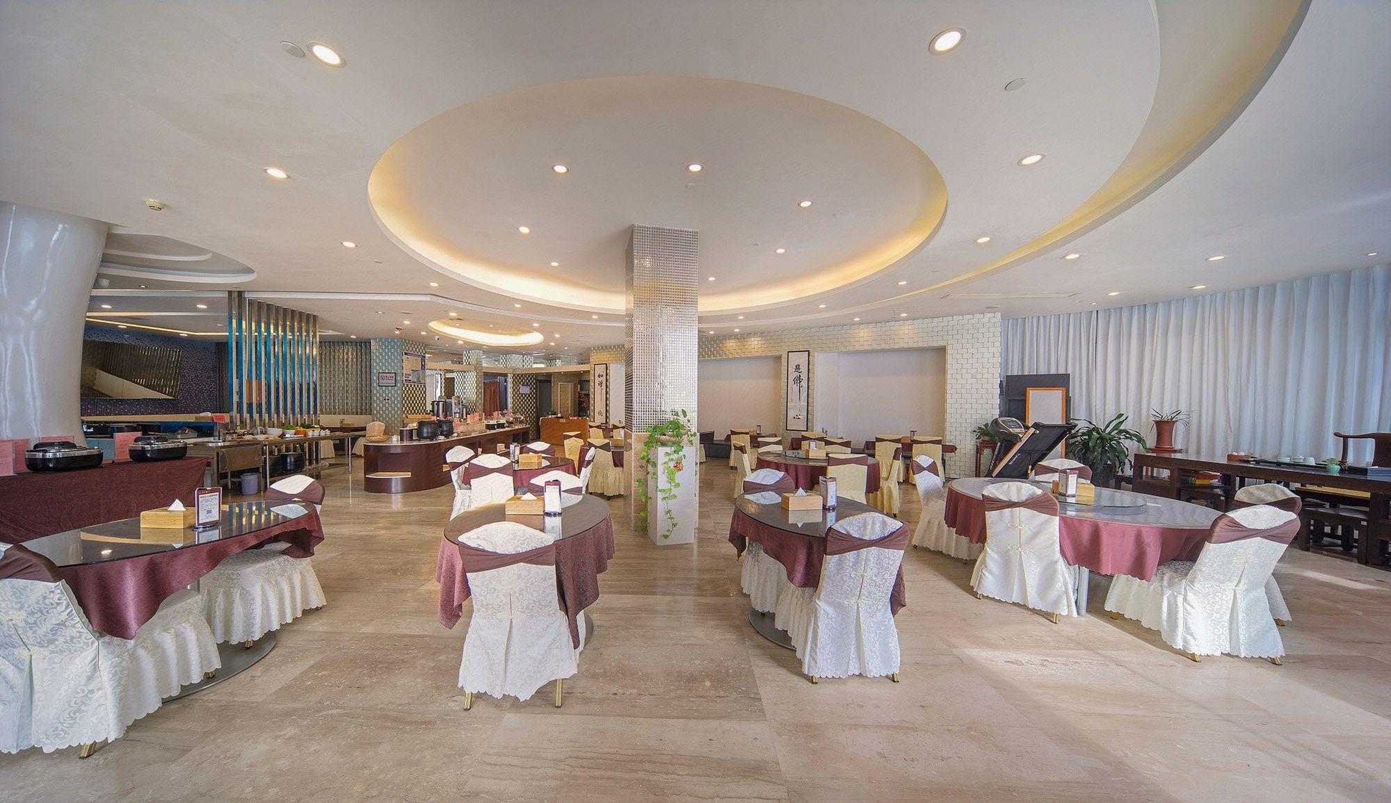 Xiamen Rushi Hotel Exhibition Center 26/46