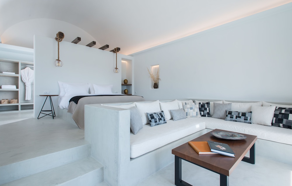 Azar Villas 8/50