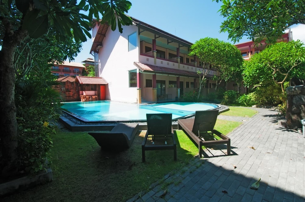 Pesona Beach Inn 9/45