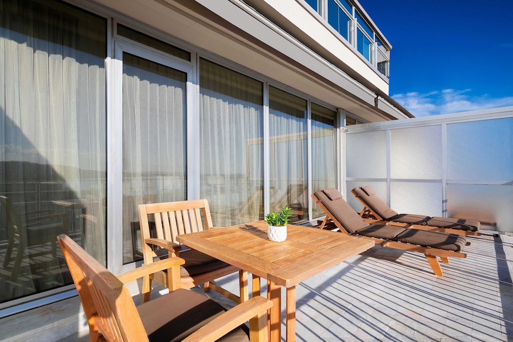 LE MERIDIEN NICE 28/66