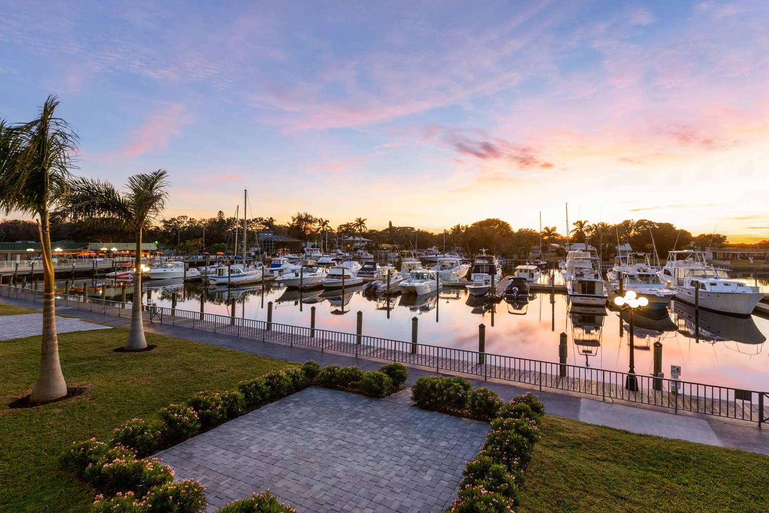 Ramada by Wyndham Sarasota Waterfront 64/71