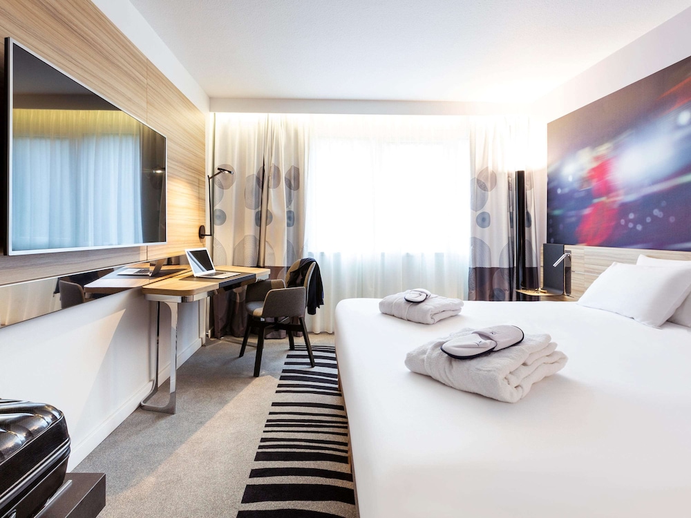 NOVOTEL LIMOGES LE LAC 20/72
