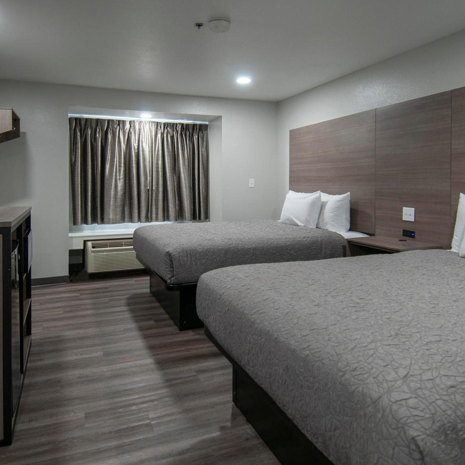 غرفة ديلوكس بسرير مزدوج، Americas Best Value Inn Suites Lake Charles I 210 Exit 5 2/4