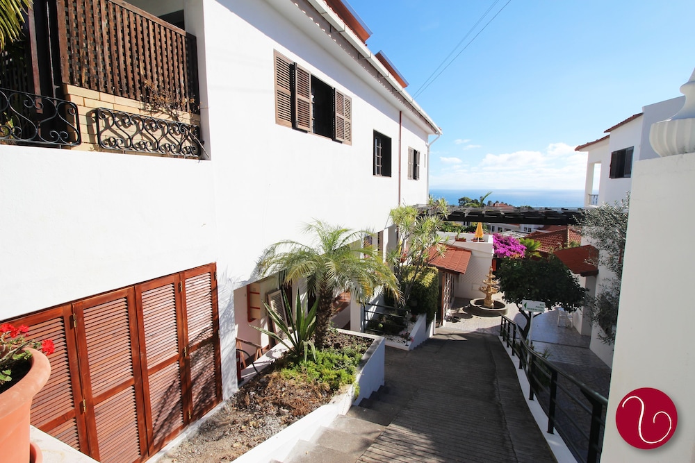 GuestHouse Vila Lusitania 5/50
