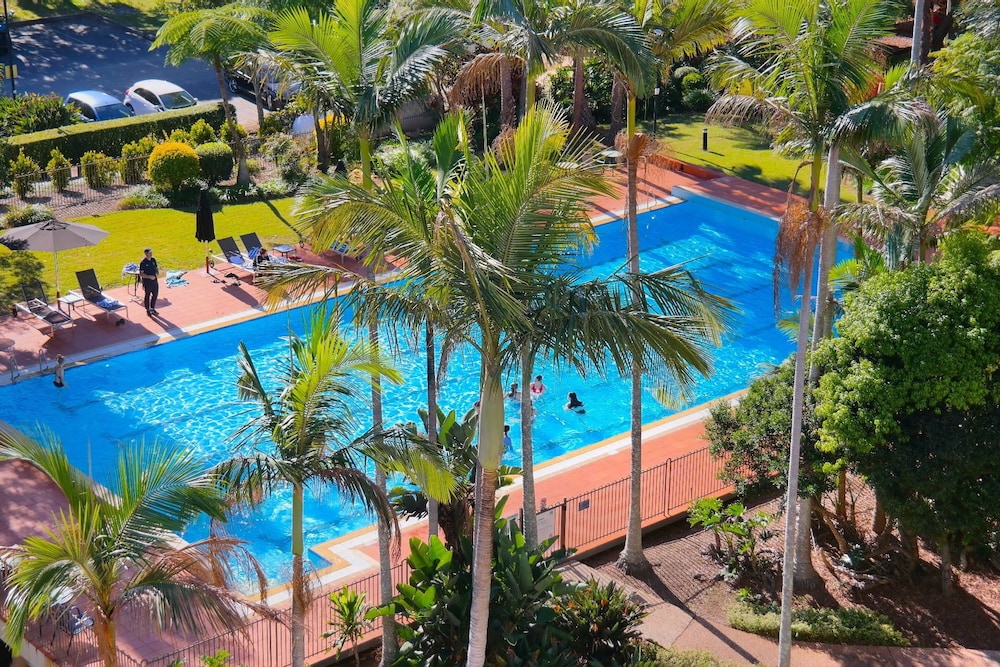 Novotel Pacific Bay 73/79