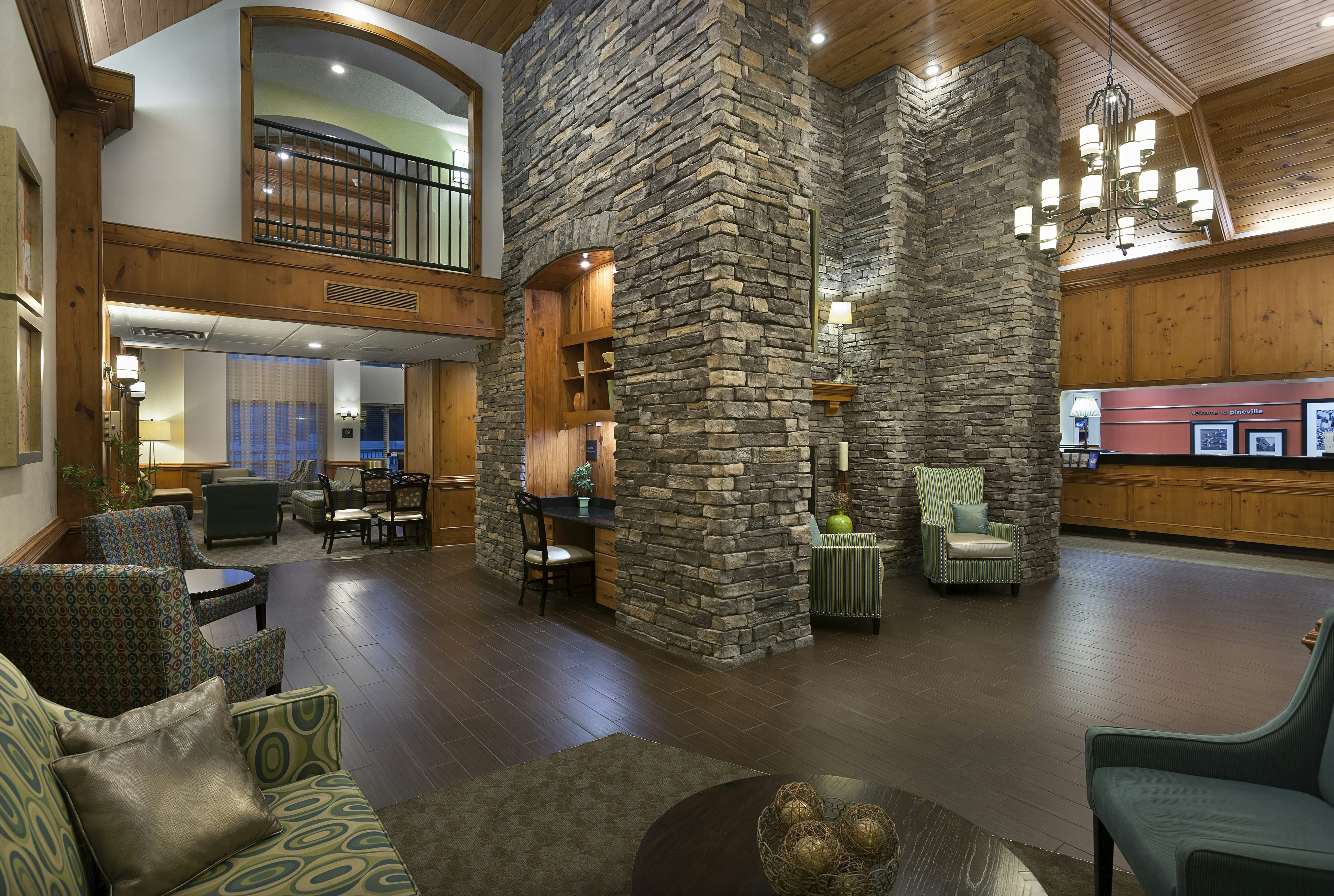Hampton Inn Suites Charlotte Pineville 25/51