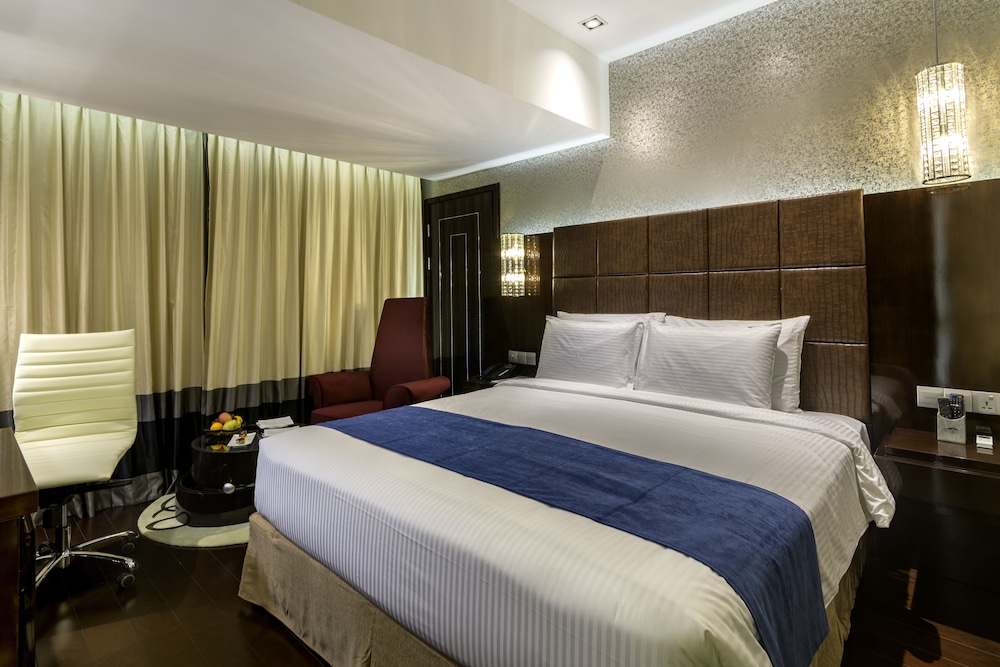 THE RAINTREE DHAKA 10/29