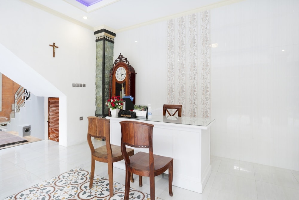 OYO 4003 Ceria Guesthouse Seminyak 6/39