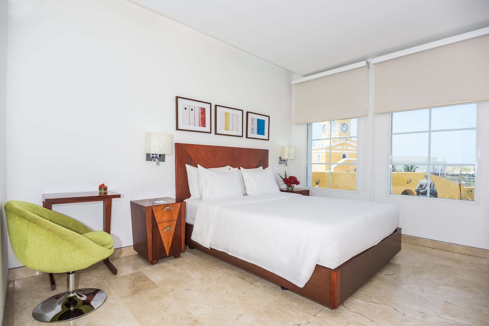 NH Cartagena Urban Royal 12/46