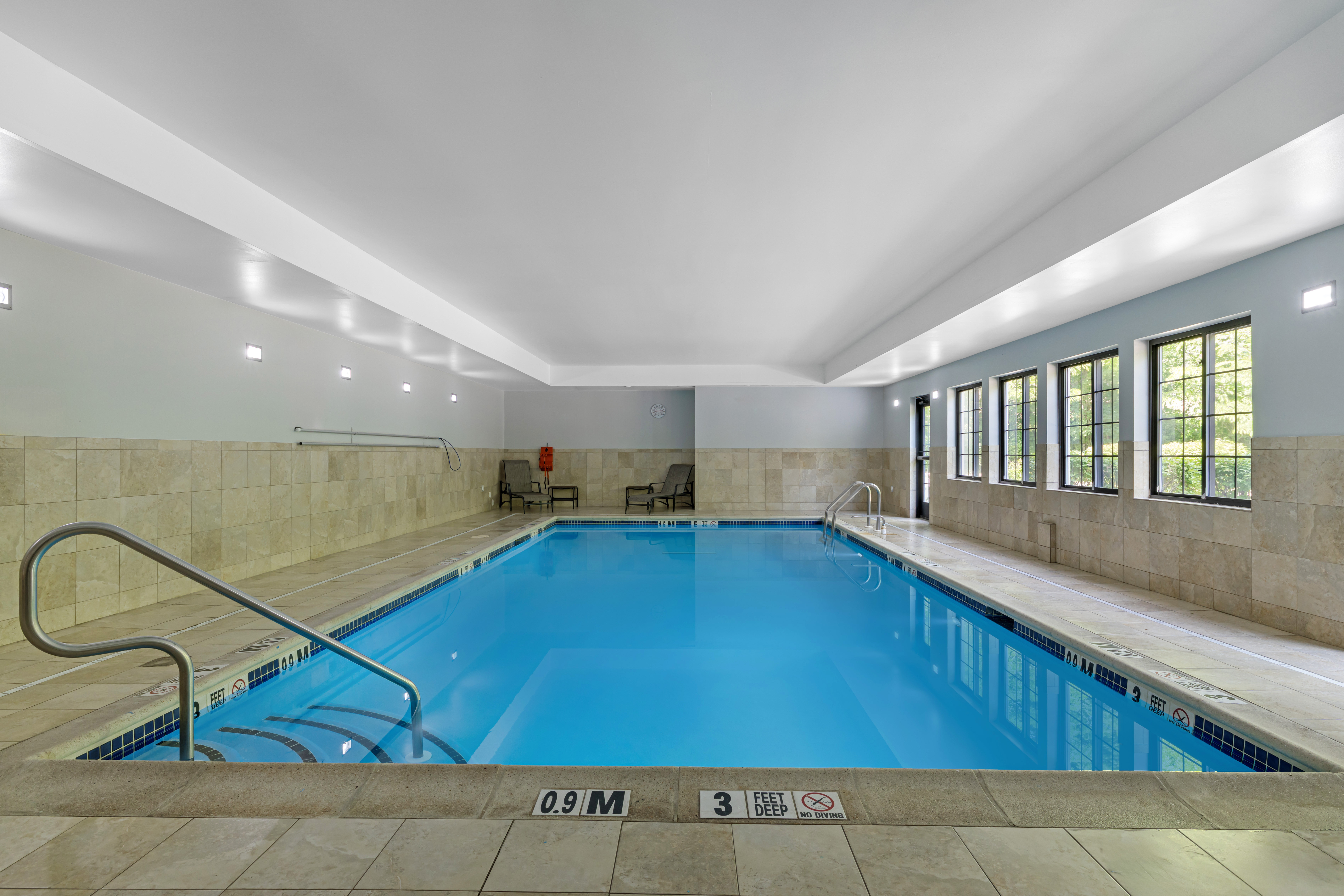 Staybridge Suites East Stroudsburg Poconos 33/69