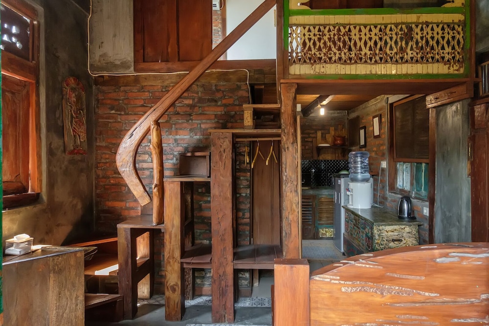 Twospaces Living At Bunga Desa 11/50