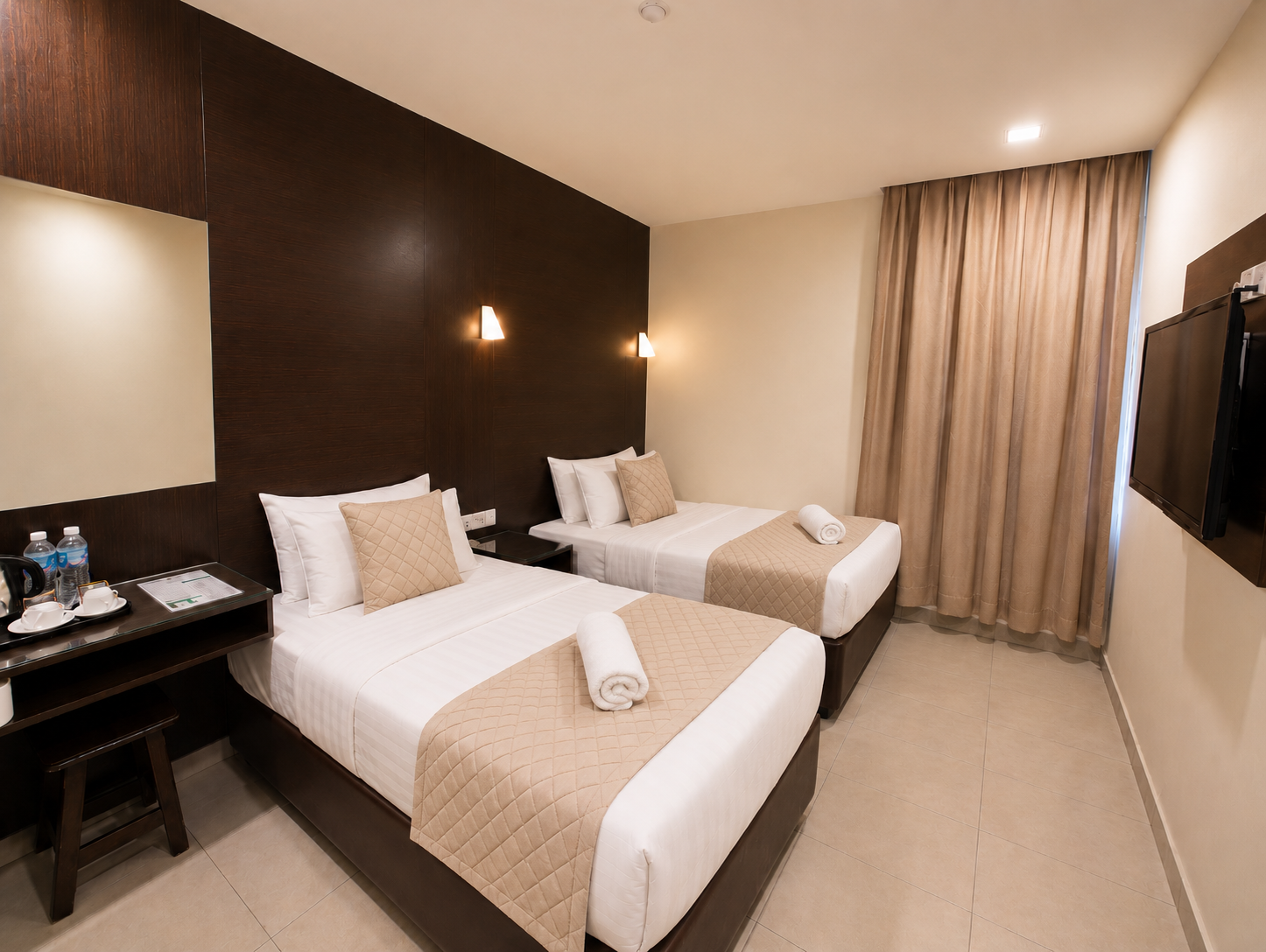 Cathay Hotel 28/50