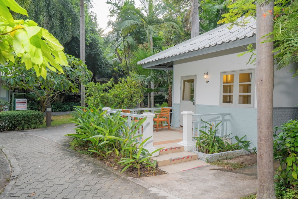 The Green Park Resort 58/65