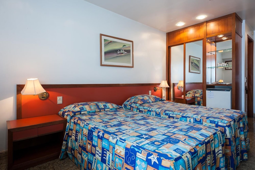 STANDARD, TWIN BEDS