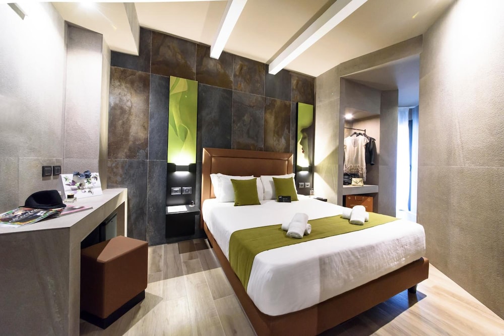 Just Hotel Milano 24/47