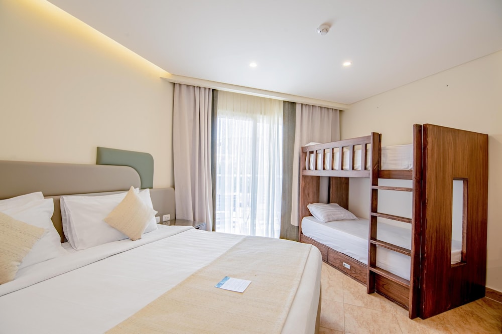 Room at SUNRISE Solara Aqua Park Resort, HURGHADA