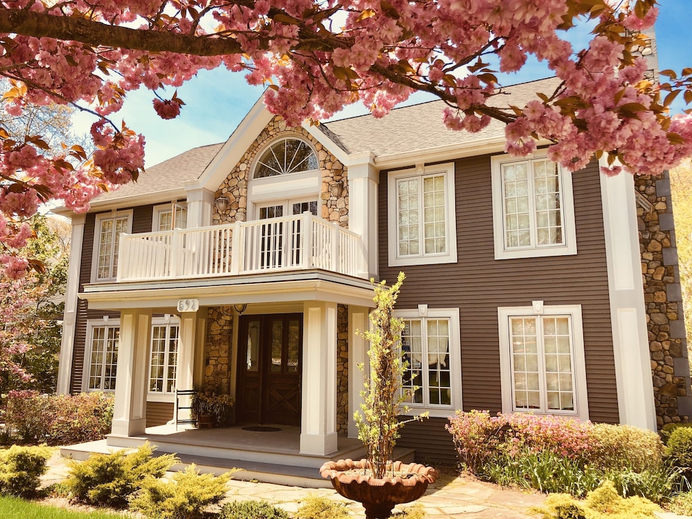 Frederick William House 3/50