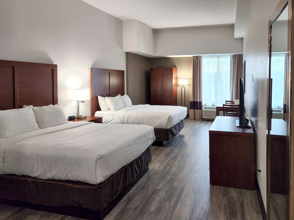 Comfort Suites Baymeadows Near Butler Blvd 7/27