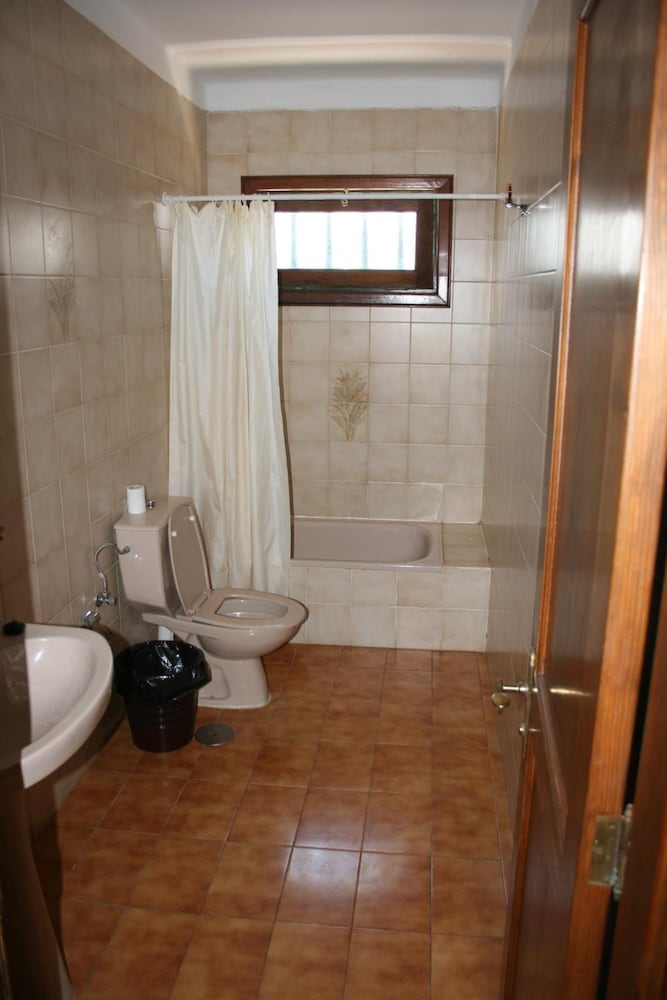 Las Acacias Apartments 29/32