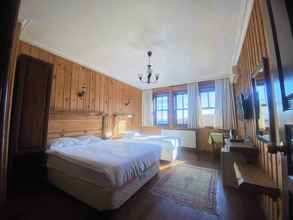 Denizci Hotel 10/48