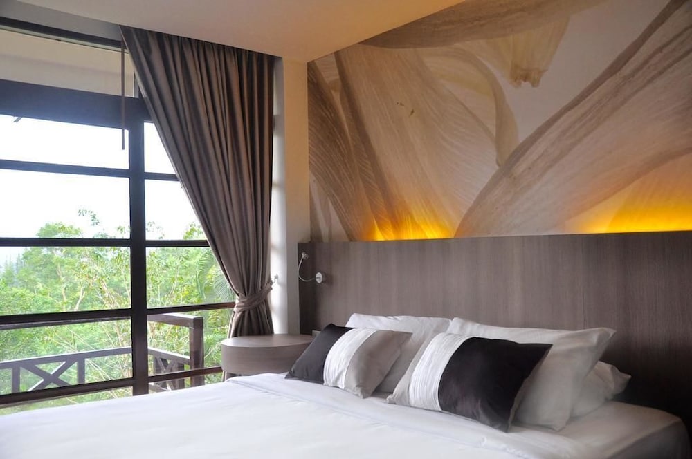 Issara Boutique Winery Hotel 29/78