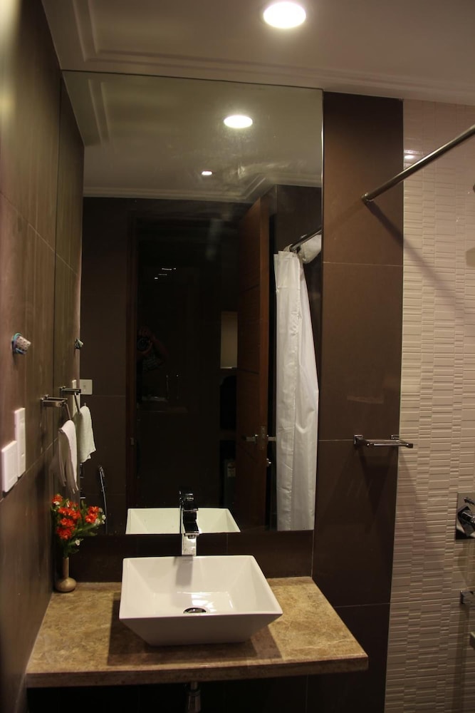 Riverview Hotel 48/48