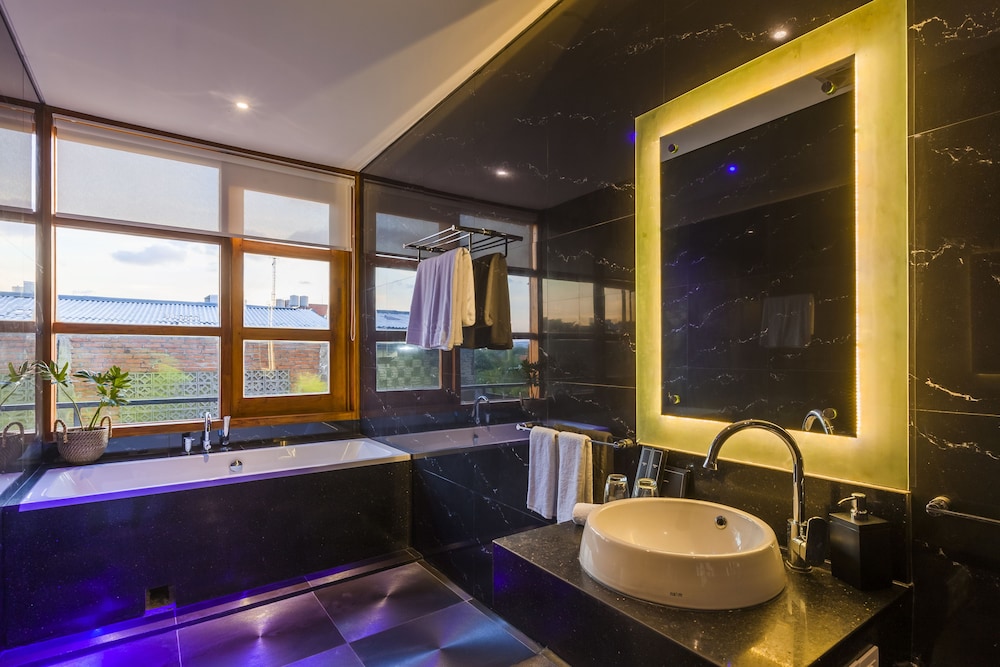 Imani Suite Seminyak 41/50