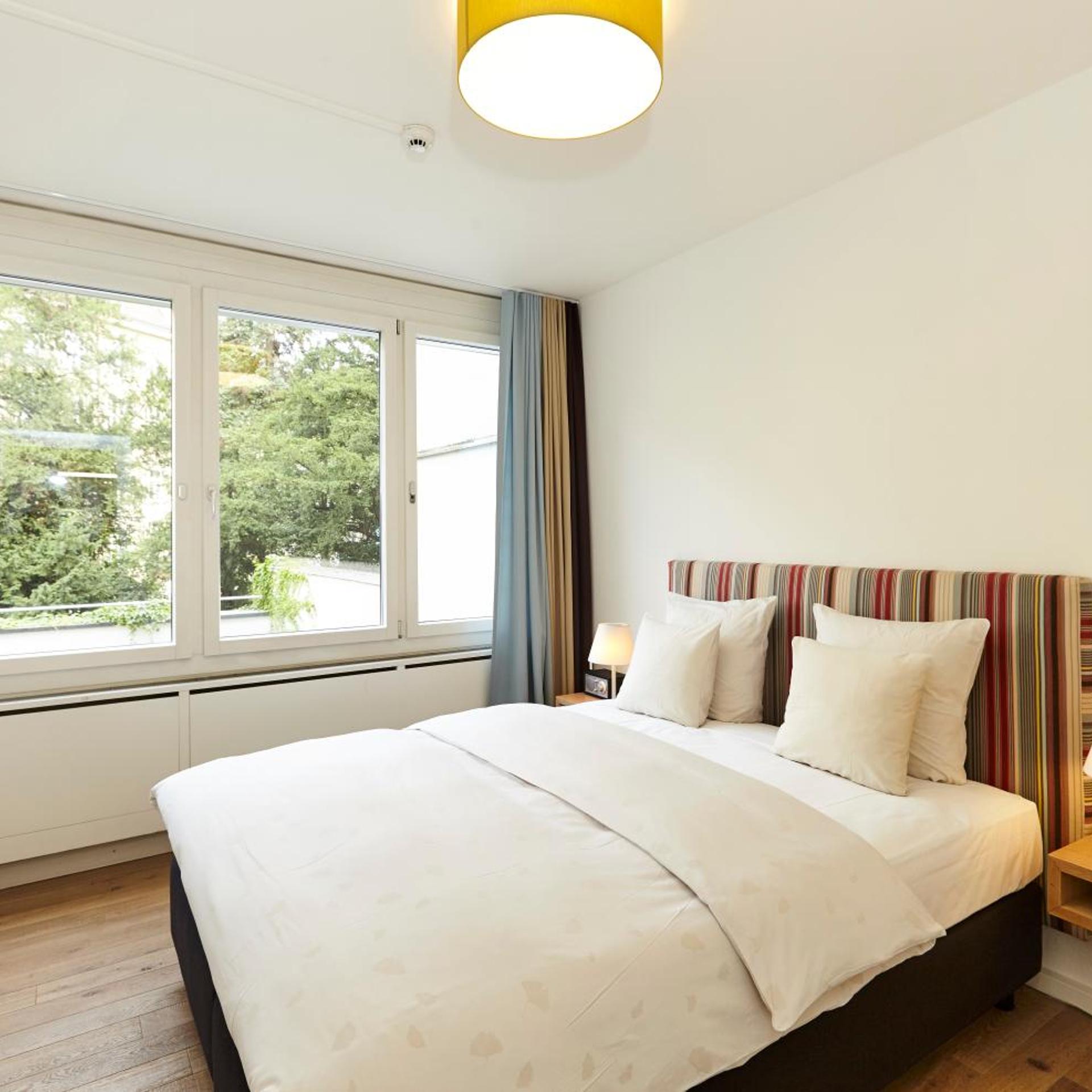 Charming, Mini, Suite