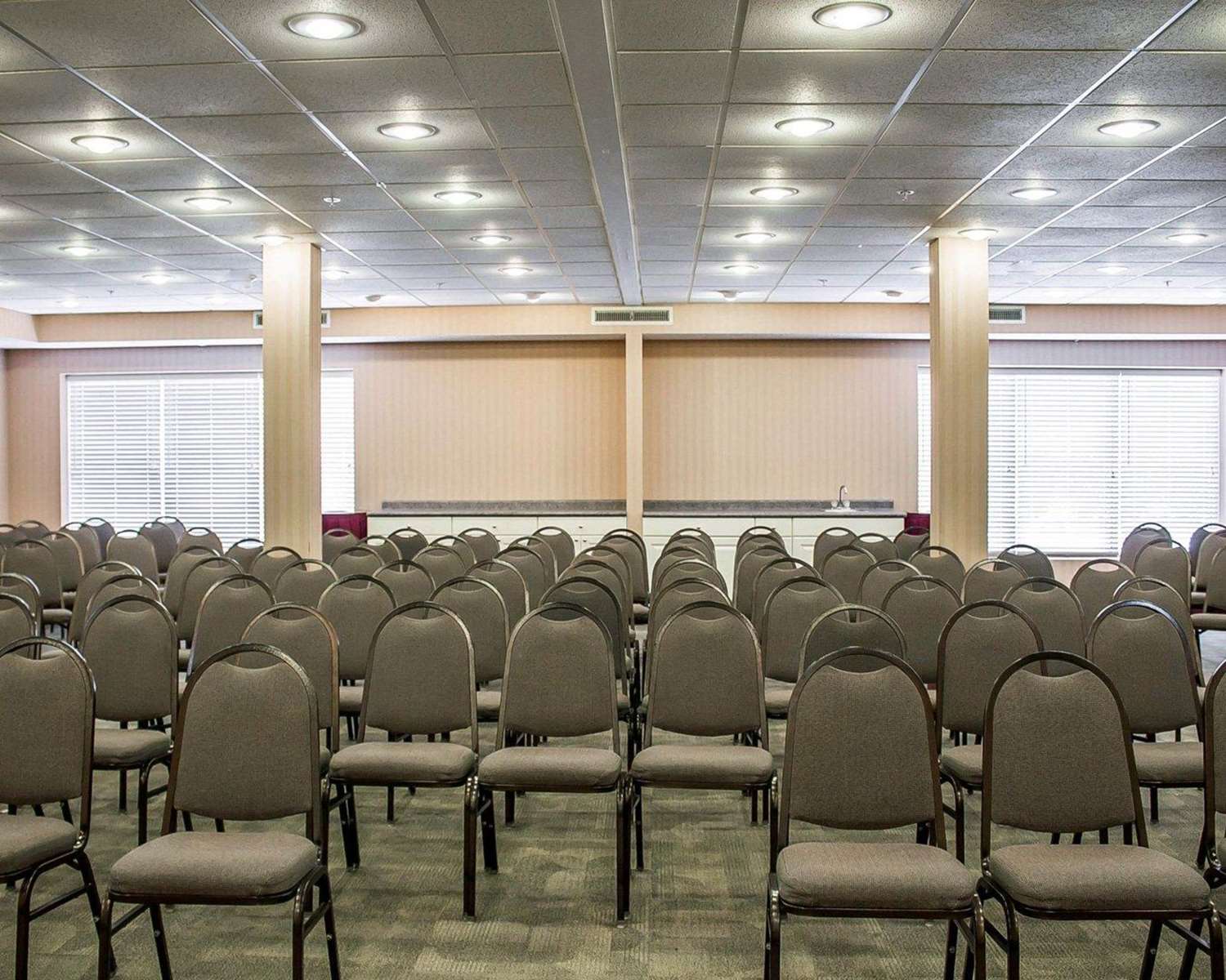 Quality Inn Suites Bellville Mansfield 21/27