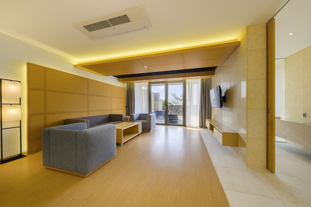 Stanford Hotel and Resort Jeju 10/37