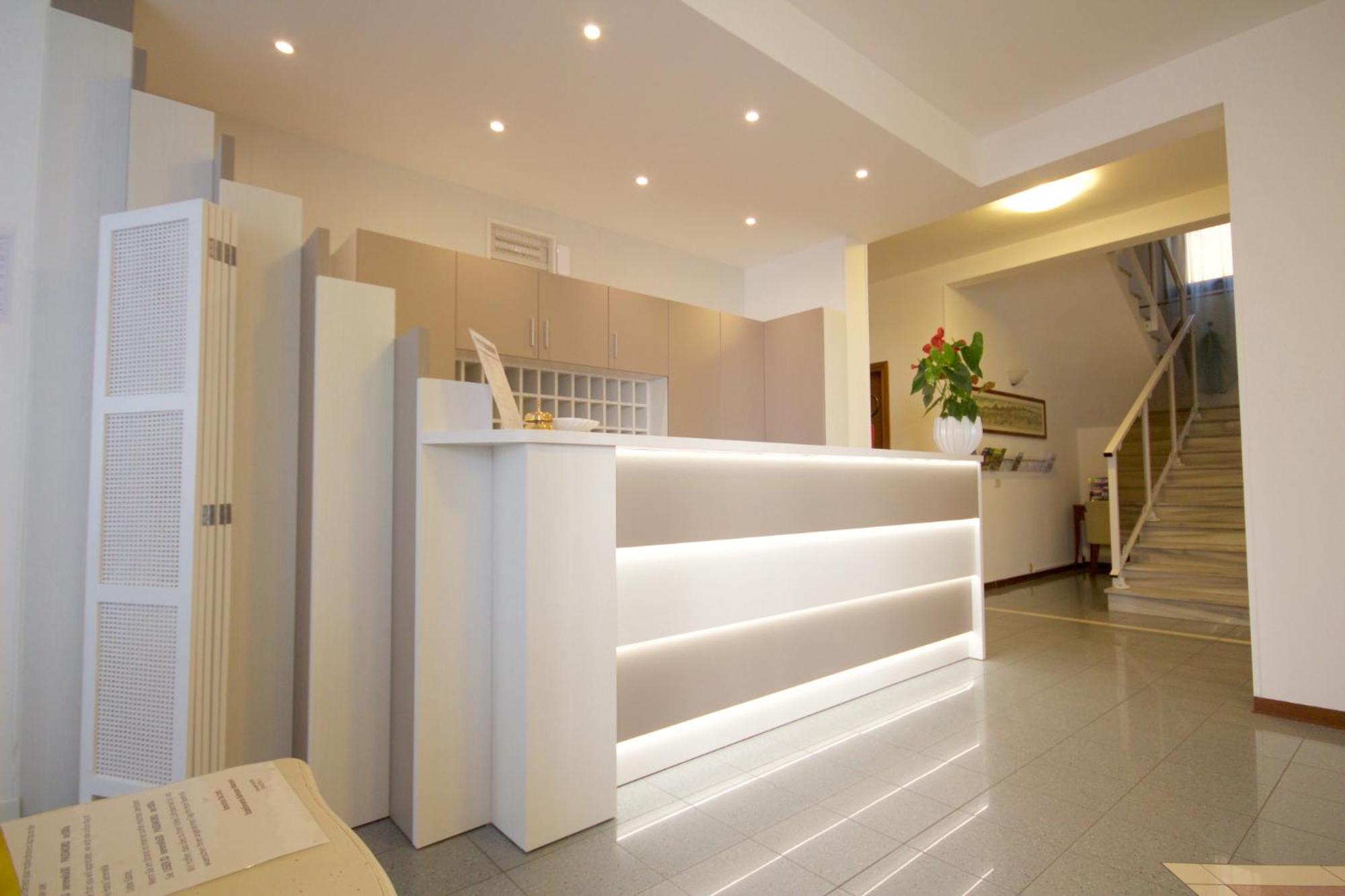 Hotel Serenella 14/60