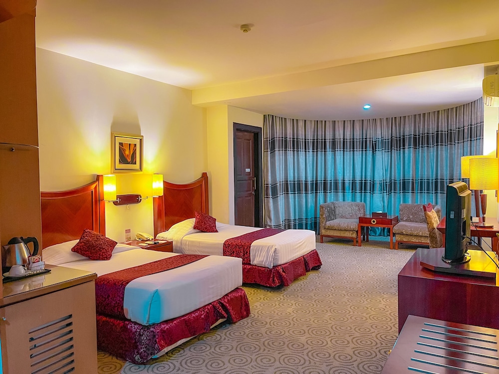 Crown Vista Hotel 23/50