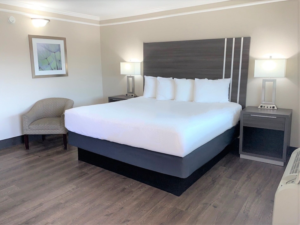 STANDARD, KING BED