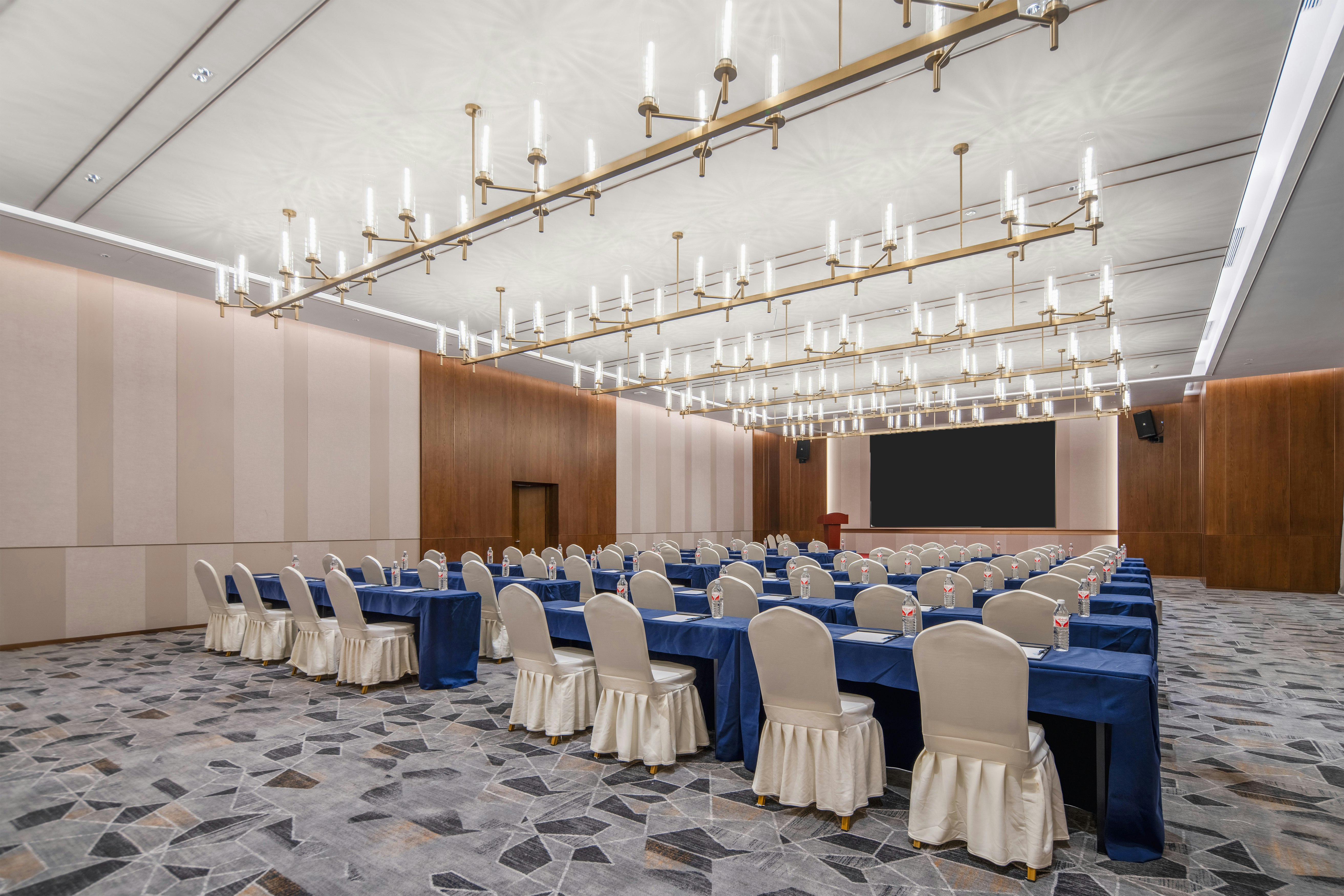 Hilton Garden Inn Huzhou High-speed Railway Station 37/50