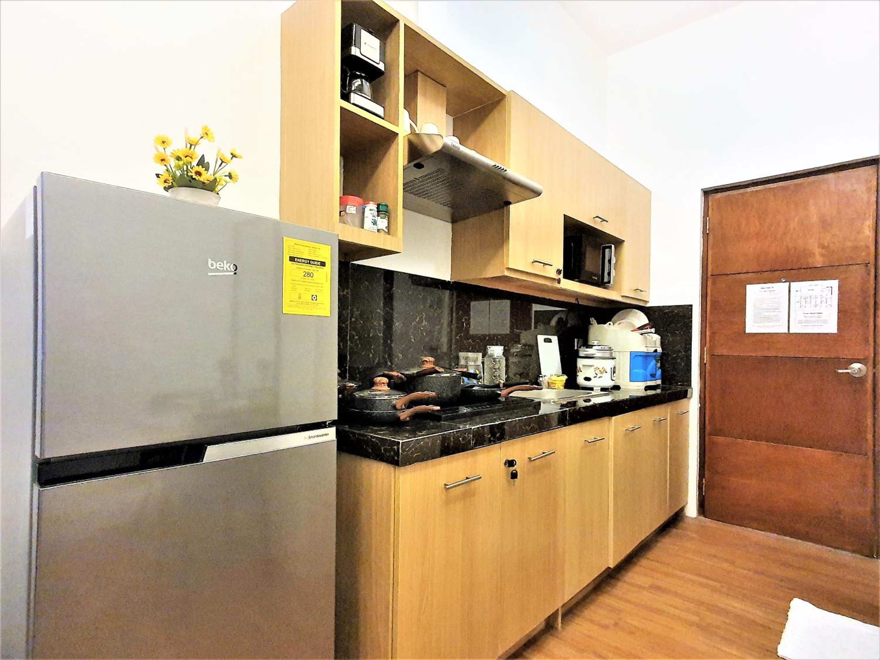 Oyo 108 Spiral Suites 4/50