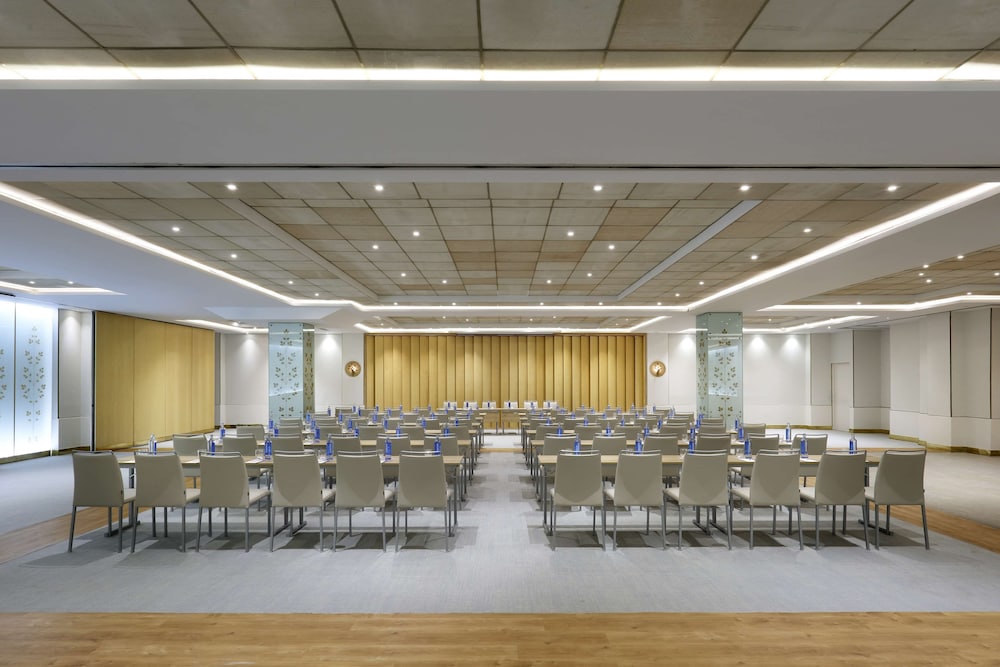 Hyatt Regency Hesperia Madrid 58/65