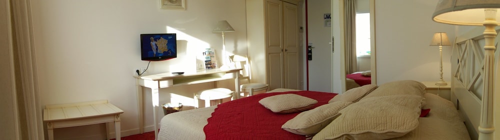 Brit Hotel Nogent Le Rotrou Hotel Du Perche 32/44