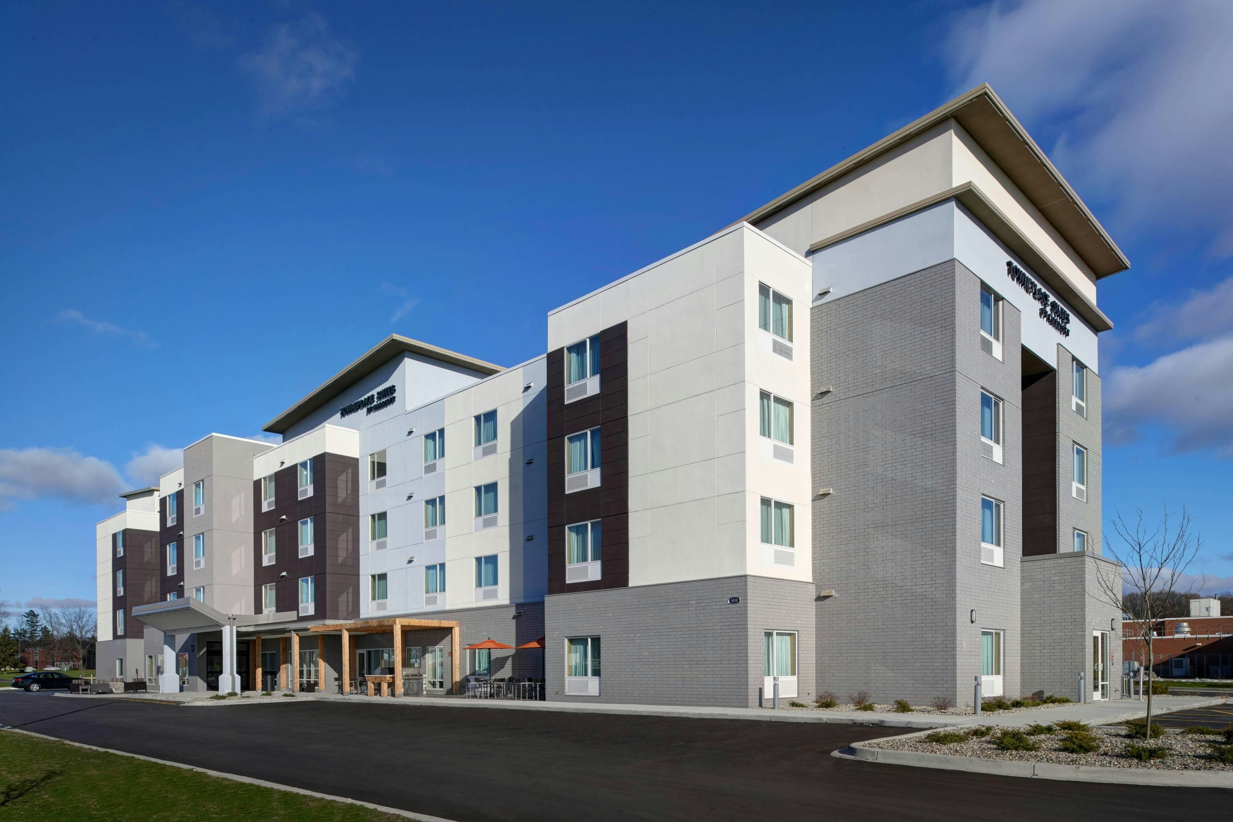 Towneplace Suites By Marriott Grand Rapids Airport 4/36