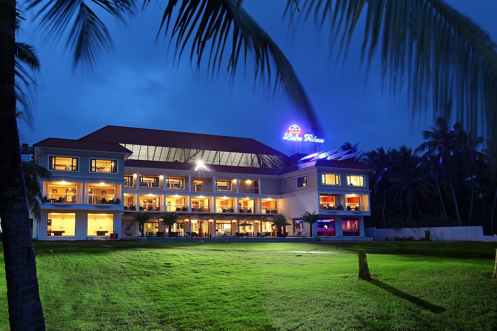 Lake Palace Hotel Trivandrum 35/44