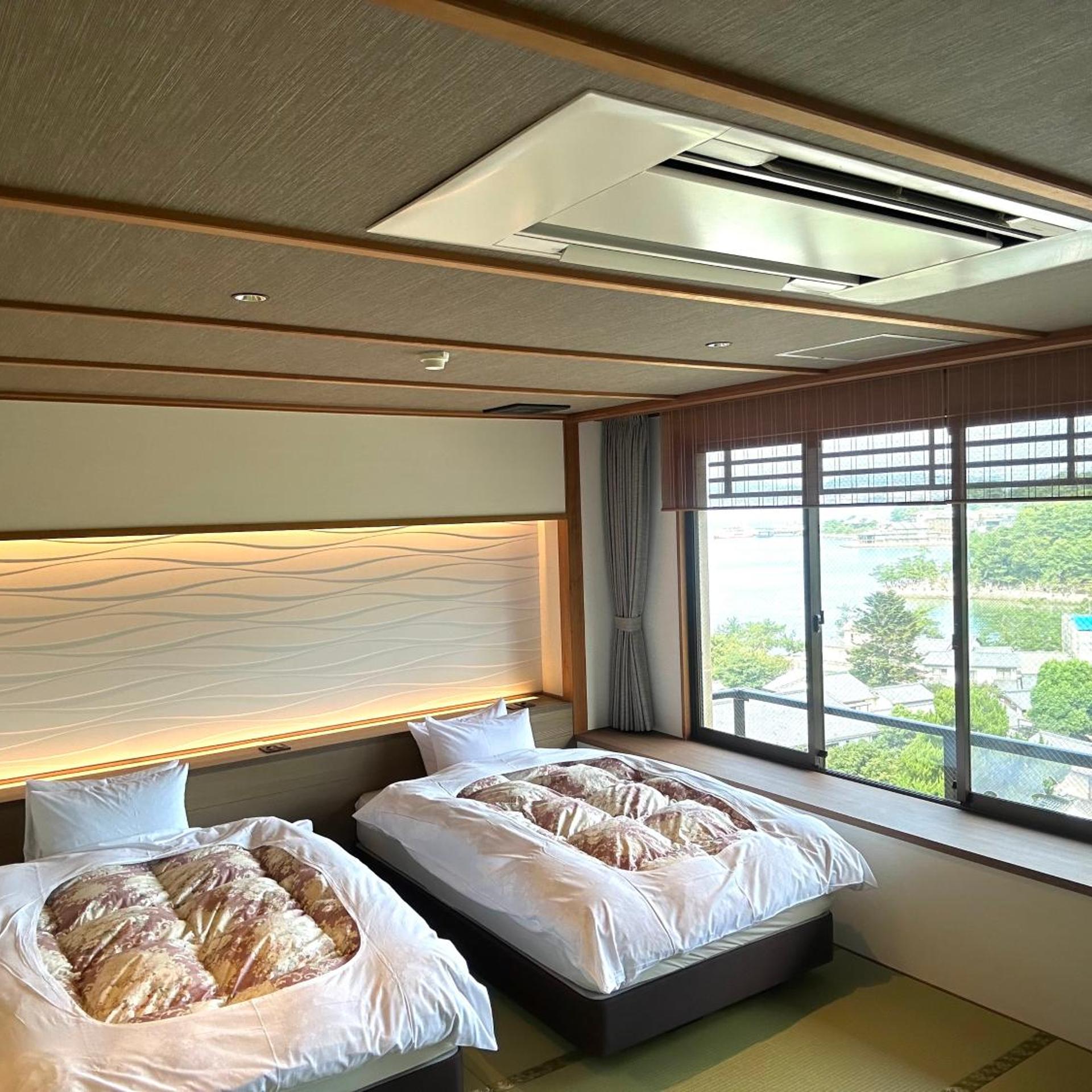 Room, Top Floor
