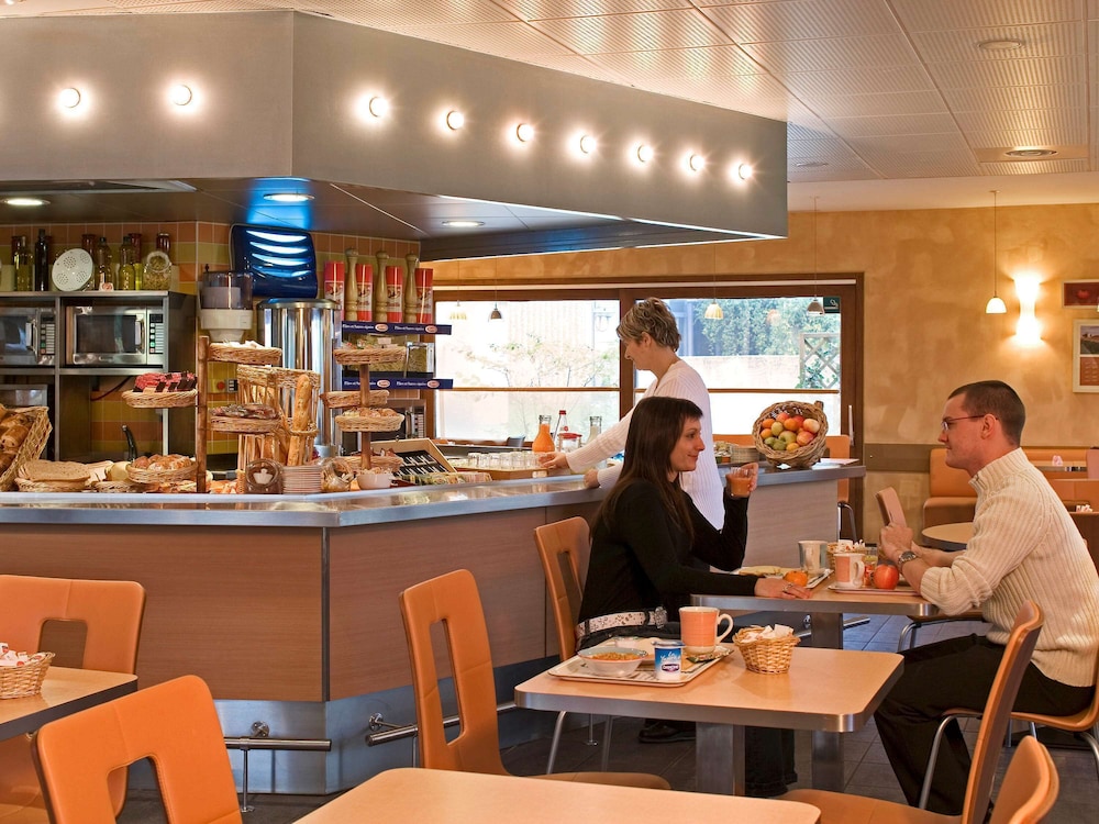 Ibis Bourg En Bresse 47/65